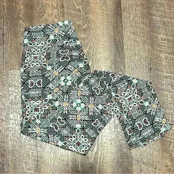 FREE ✅Geometric Print Leggings - Picture 5 of 13